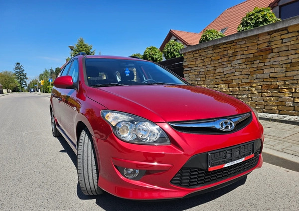 Hyundai I30 cena 19400 przebieg: 199000, rok produkcji 2011 z Puck małe 562